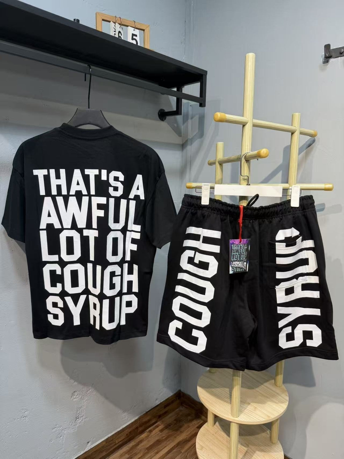 THAT'S A AWFUL LOT OF COUGH SYRUP Bold Wordmark Short-Sleeve Set ¡ª back